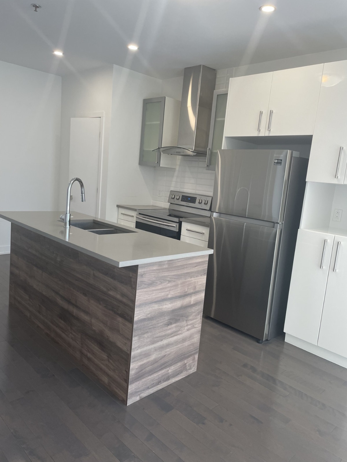 Condo 4 1/2 à louer — photo 2