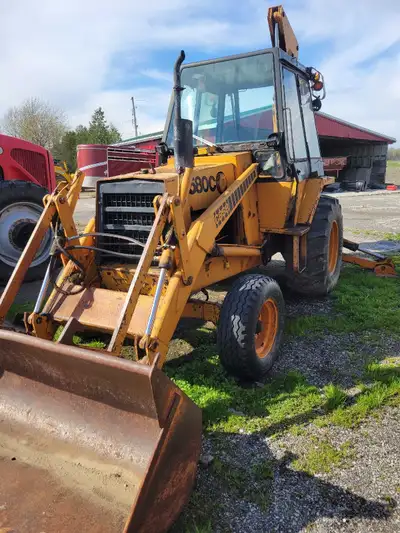 580c Case backhoe, cab is in rough shape and few minor hydraulic leaks. Machine runs excellent, but...
