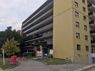 550$ For Rent