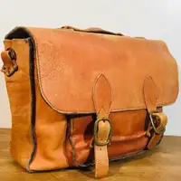 Vintage 70s unisex leather bag