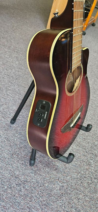 Yamaha 3/4 size APXT2 Acoustic with pickup