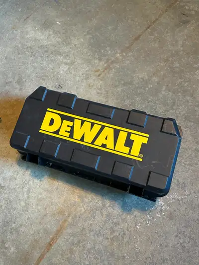DEWALT Angle Grinder (DWE4011) like new. No accessories included.