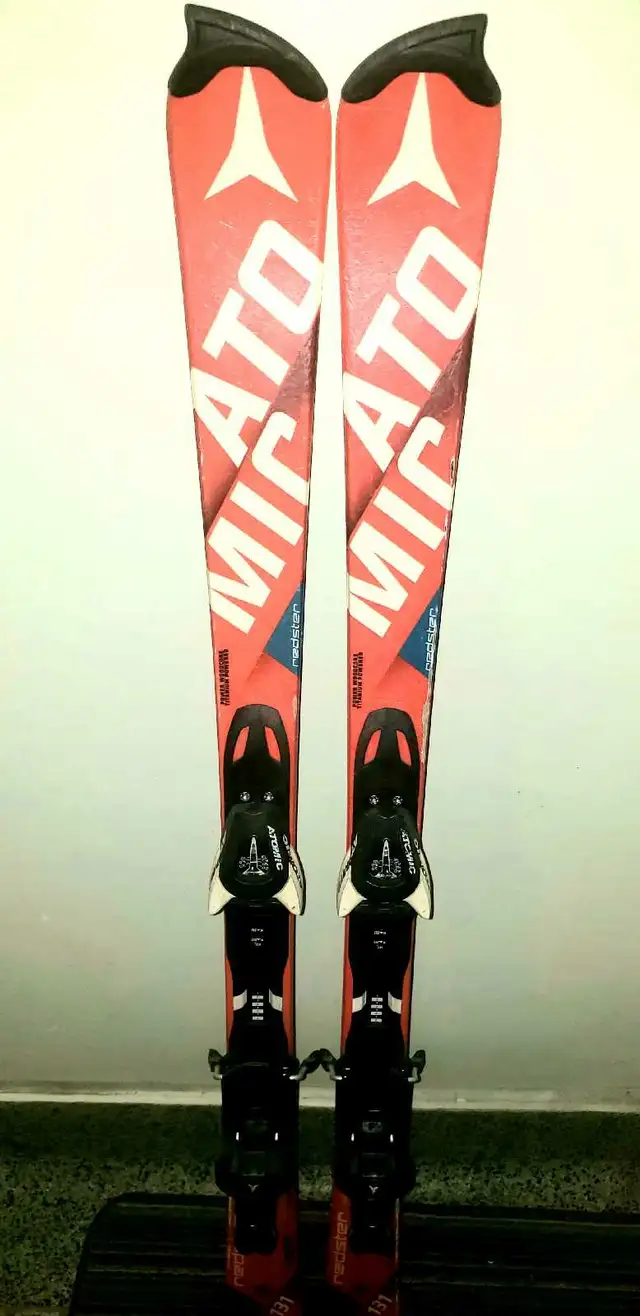 Skis Atomic Redster SL  131 cm. 95 $ in Ski in City of Montréal - Image 4