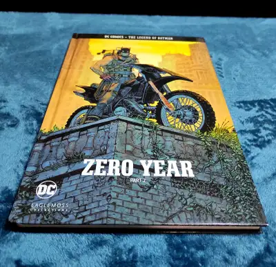Batman Zero Year Pt2 (Scott Snyder)(Hardcover) Eaglemoss Collections --> $15 + Batman Scott Snyder (...