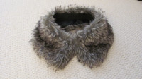 Only $6 for this brand new faux fur detachable collar/scarf!