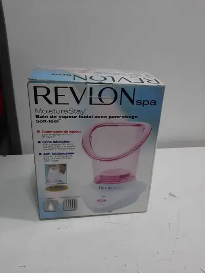 Get ready to pamper your skin with this used Revlon Facial Steamer, designed to provide a spa-like e...