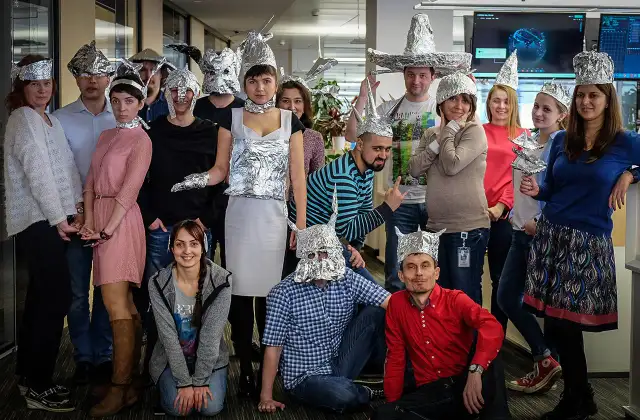 Tin Foil Hat Sanctary581474745592719361