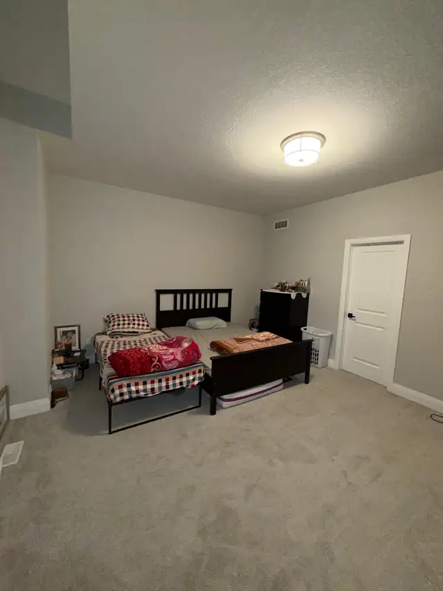 Room for rent in Kitchener- $1000(Master bedroom ) in Room Rentals & Roommates in Kitchener / Waterloo - Image 9