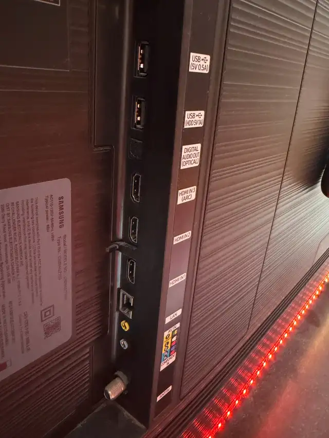 Samsung 58” 4K Smart TV - AMAZING CONDITION in TVs in City of Toronto - Image 6
