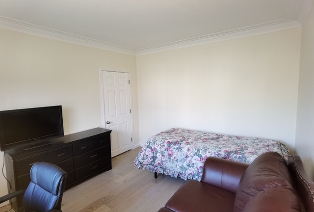 Libre en octobre chambre Longueuil tout inclus — photo 3