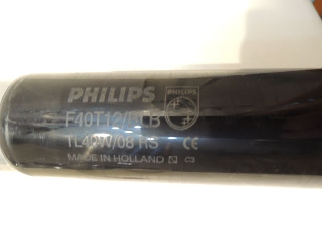 Philips 48 Inch F40T12  Black Light Tube in Indoor Lighting & Fans in Grande Prairie - Image 3