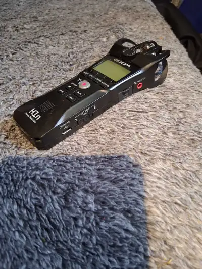 zoom handy recorder, View more