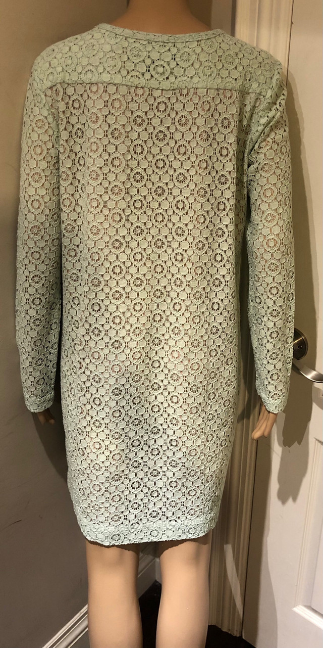 Women’s Victoria Beckham For Target Lace Dress Size L/M in Women's - Dresses & Skirts in City of Toronto - Image 3