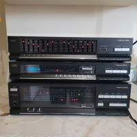 Relaistic old home stereo 