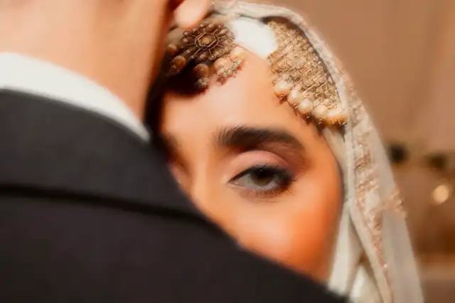 GTA Female Wedding Photographers in Photography & Video in Oakville / Halton Region - Image 7