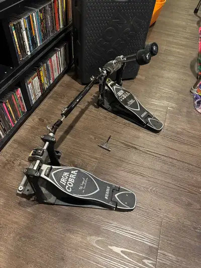 Get ready to elevate your drumming with this high-performance Tama Iron Cobra double bass drum pedal...