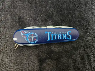 Classic Pocket 15 Piece Multi Tool (Tennessee Titans), View more