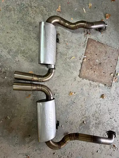 Custom exhaust with Borla mufflers for a 987.1 Cayman (2005-2008 MY) Came off a 2.7l Cayman, not sur...