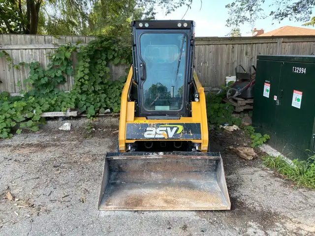 Excavating service/ grading63007358193281121
