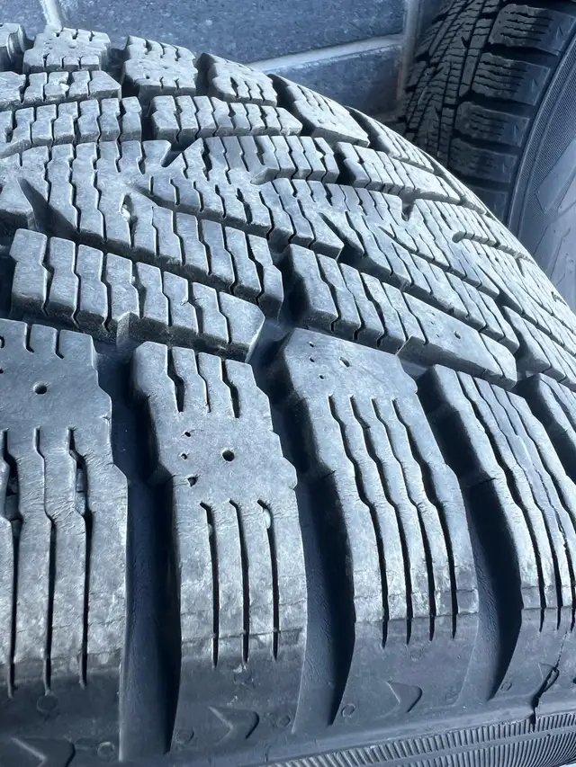 BMW 18” Winter Tires & Mags in Tires & Rims in Laval / North Shore - Image 4