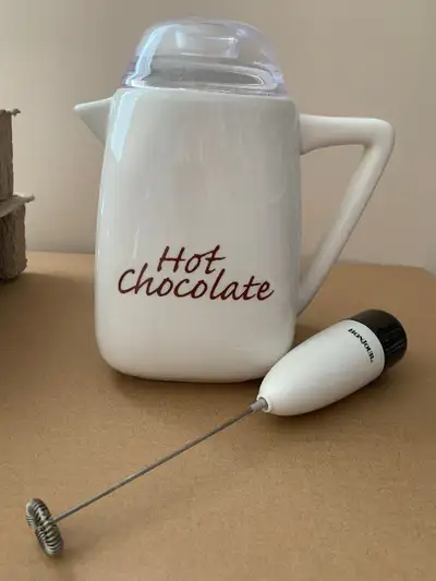 Hot Chocolate Maker by Bonjour : Like New : 1 L :In original box, View more