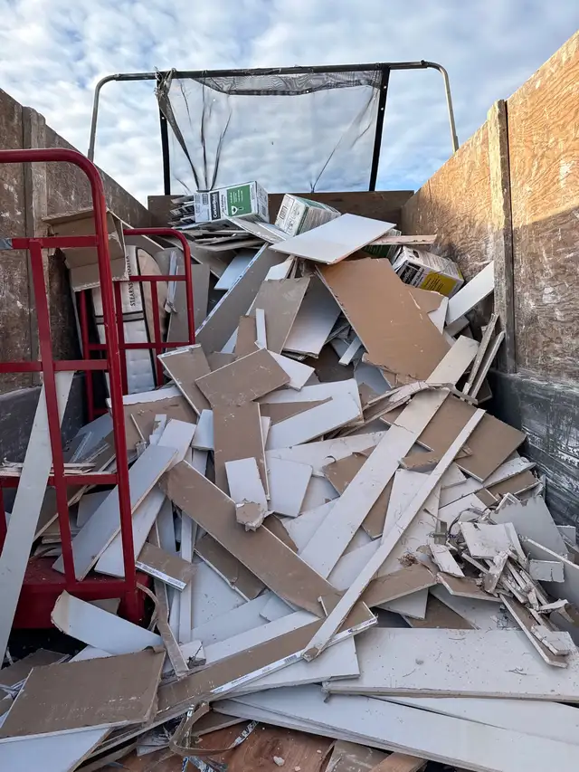 Fast junk removal! Call or text 7805548885 in Cleaners & Cleaning in Edmonton - Image 2