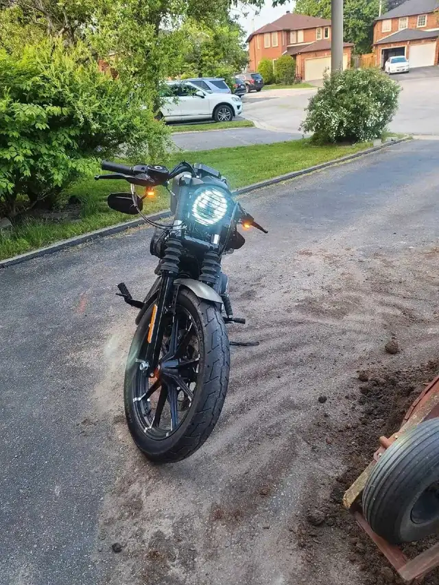 2018 Harley Davidson Iron 883 - 1200cc Hammer Performance! in Street, Cruisers & Choppers in Mississauga / Peel Region - Image 11