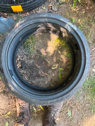 x1 USED 235/35R20- Pirelli PZero TREAD 7/32 DOT 2020 CASH AND CARRY INSTALLATION IS AN ADDITIONAL CO...
