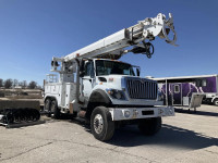 2013 International Altec Digger Derrick (7500 & D3060B-TR)