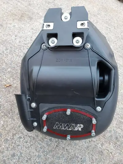 Will fit 2013-2018 821 and 939, all models. Will ship for actual shipping cost.
