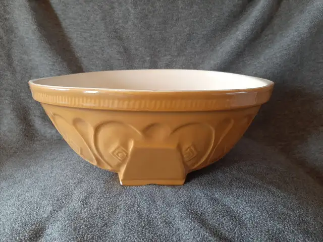 Debbie (A) ...64661857541505120