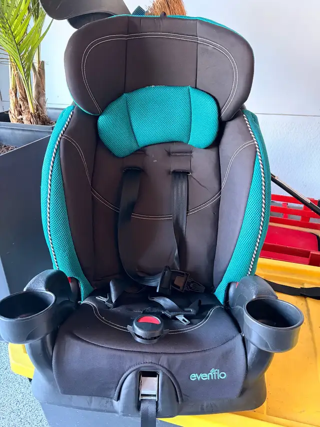 Evenflo car seat436980262088878080