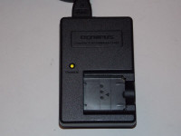 Olympus  Li-60C  Camera Battery Charger