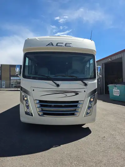 Basically brand new! ONLY 9480 KM’s Thor A.C.E. rare model (with bunks) Appraised last year at $148k...