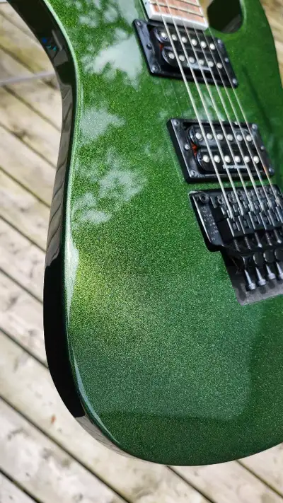 Jackson Soloist metallic green New Condition, View more