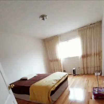 Master Bedroom + Private Bath - Springdale Brampton$750