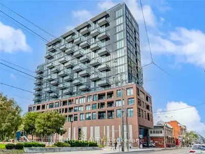 I’m renting out a clean and comfortable 1 bedroom condo in Toronto. It’s a convenient location for s...