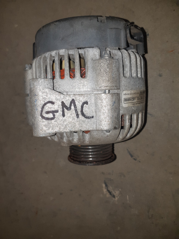 Chevrolet/GMC Alternator in Engine & Engine Parts in City of Halifax