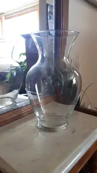 Large Clear Glass Vase 