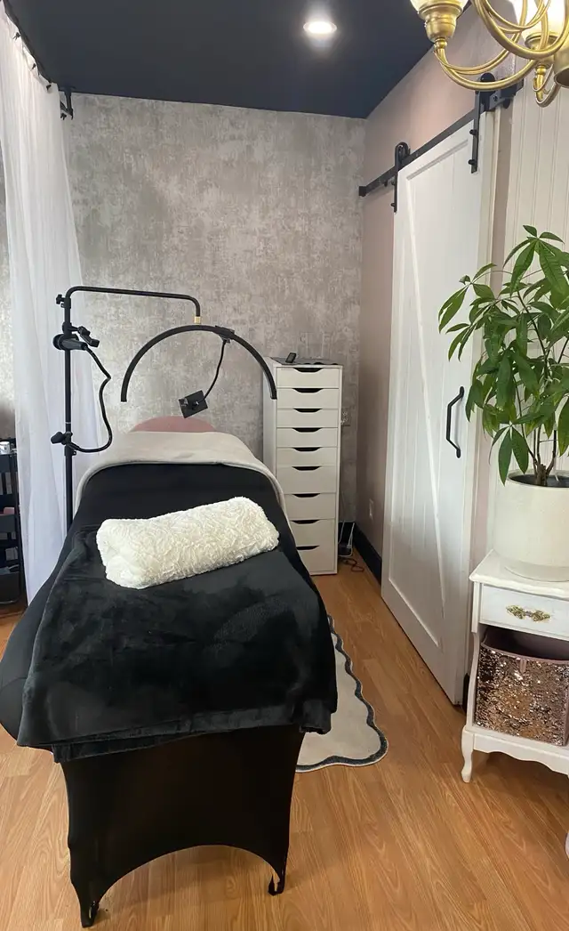 Beauty Bed Monthly RENTAL