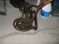 vintage reel type lawn mower 14``