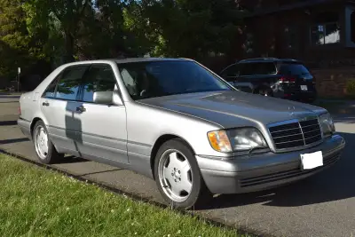Selling my late fathers 1995 Mercedes-Benz 420S. - 104,700 km - Clean car history, no accidents (2 o...