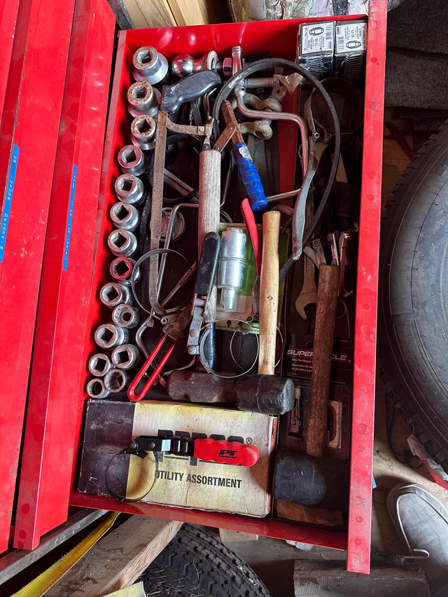 “77 Snapon Tool Chest in Tool Storage & Benches in Calgary - Image 4