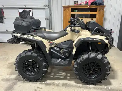 2023 Outlander 850XMR 1 owner Heated hand grips+ hand guards Brand new Can-Am battery Upgraded air b...