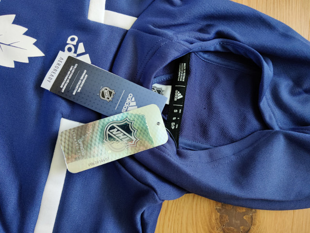 Toronto Maple Leafs Adidas Under the Lights Pullover dans Hommes  à Kitchener / Waterloo - Image 4