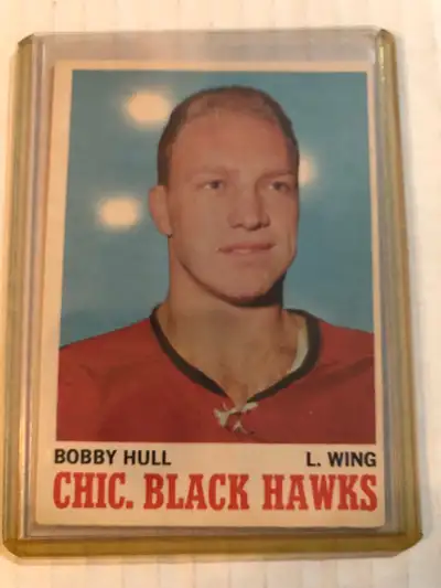 Selling a vintage Bobby Hull hockey card in good condition. A great collectible for any hockey fan!...