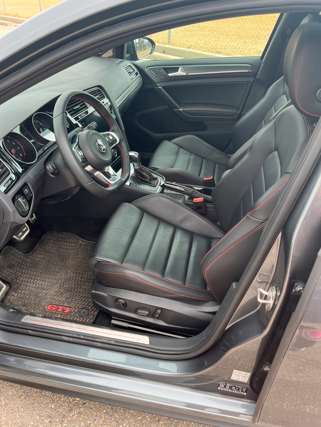 2019 VW Golf GTI Performance Autobahn - Low KMs | Warranty in Cars & Trucks in Calgary - Image 4