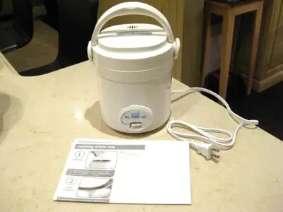 Aroma Housewares 3 Cup (cooked) Mini Rice Cooker w/Book, Spatula, View more