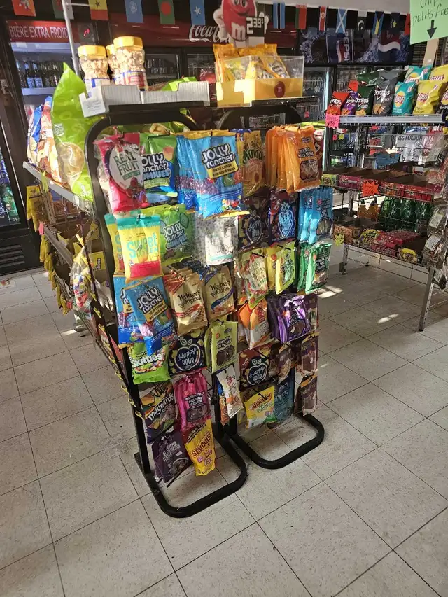 Dépanneur à vendre  in Other in Laval / North Shore - Image 8
