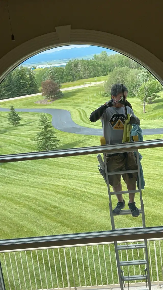 window cleaning 445588690615685120